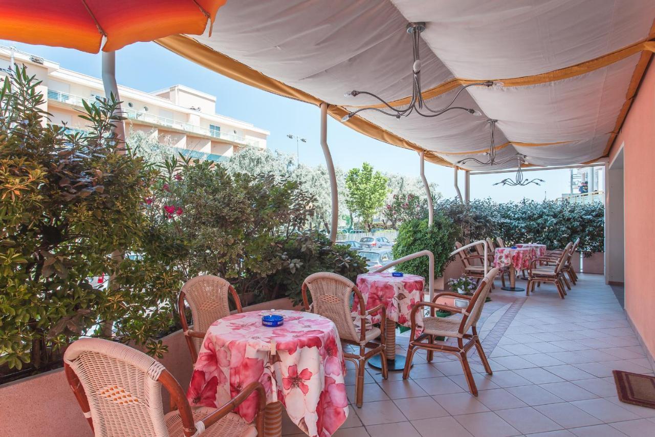 Hotel Joli Cesenatico Exteriér fotografie