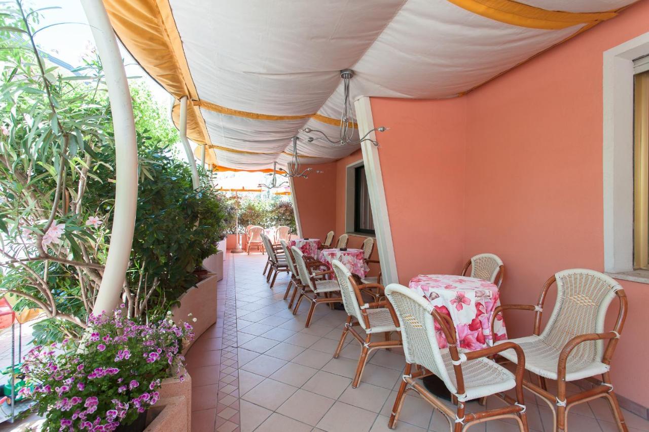 Hotel Joli Cesenatico Exteriér fotografie