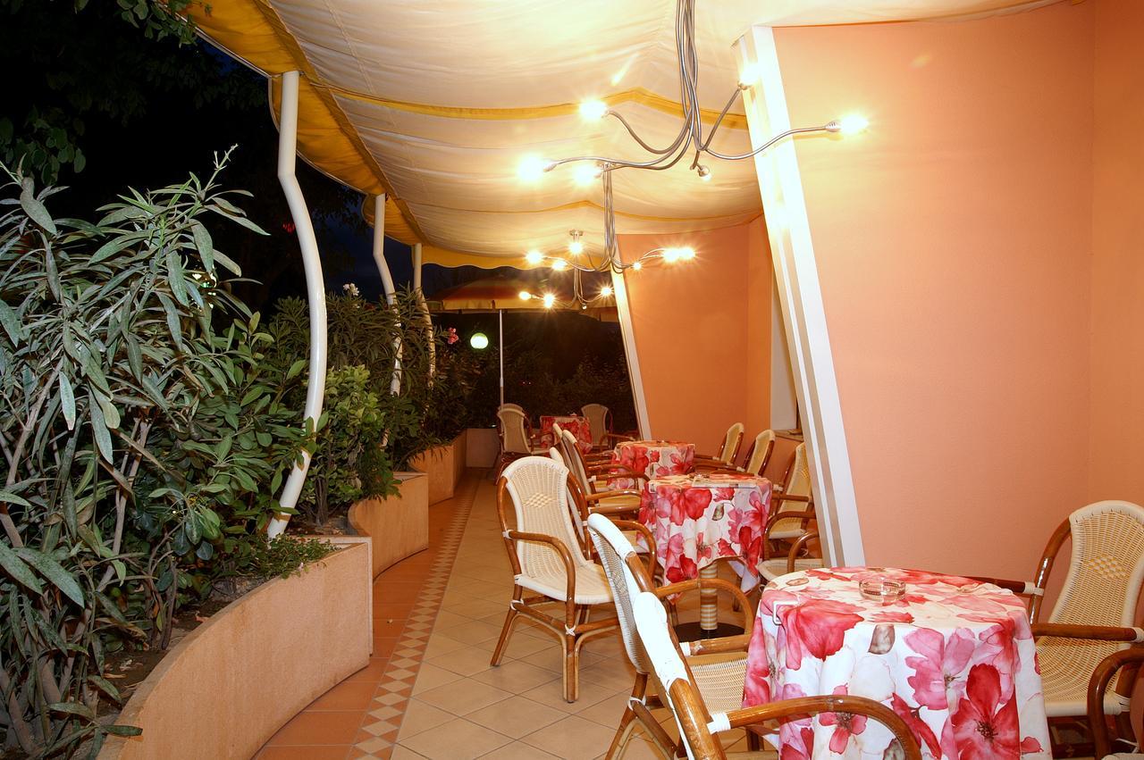 Hotel Joli Cesenatico Exteriér fotografie